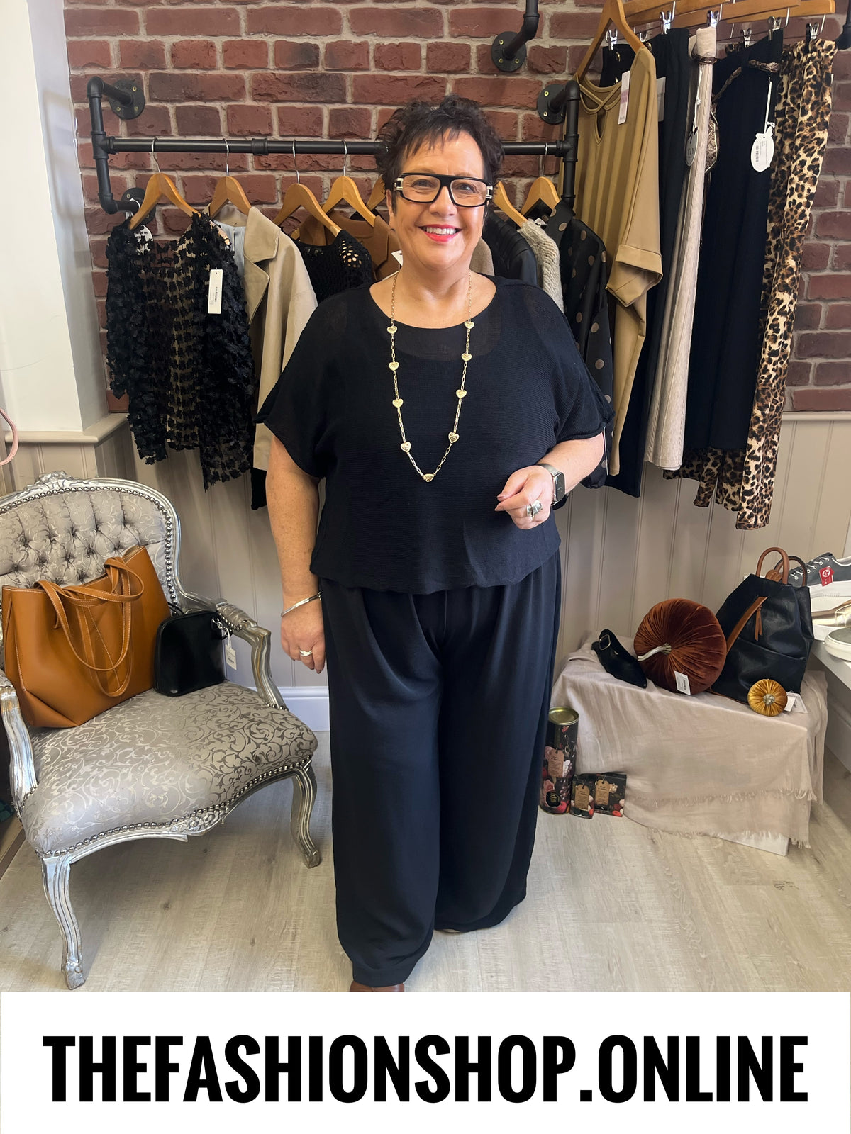 Sammy black fine knit top 10-20