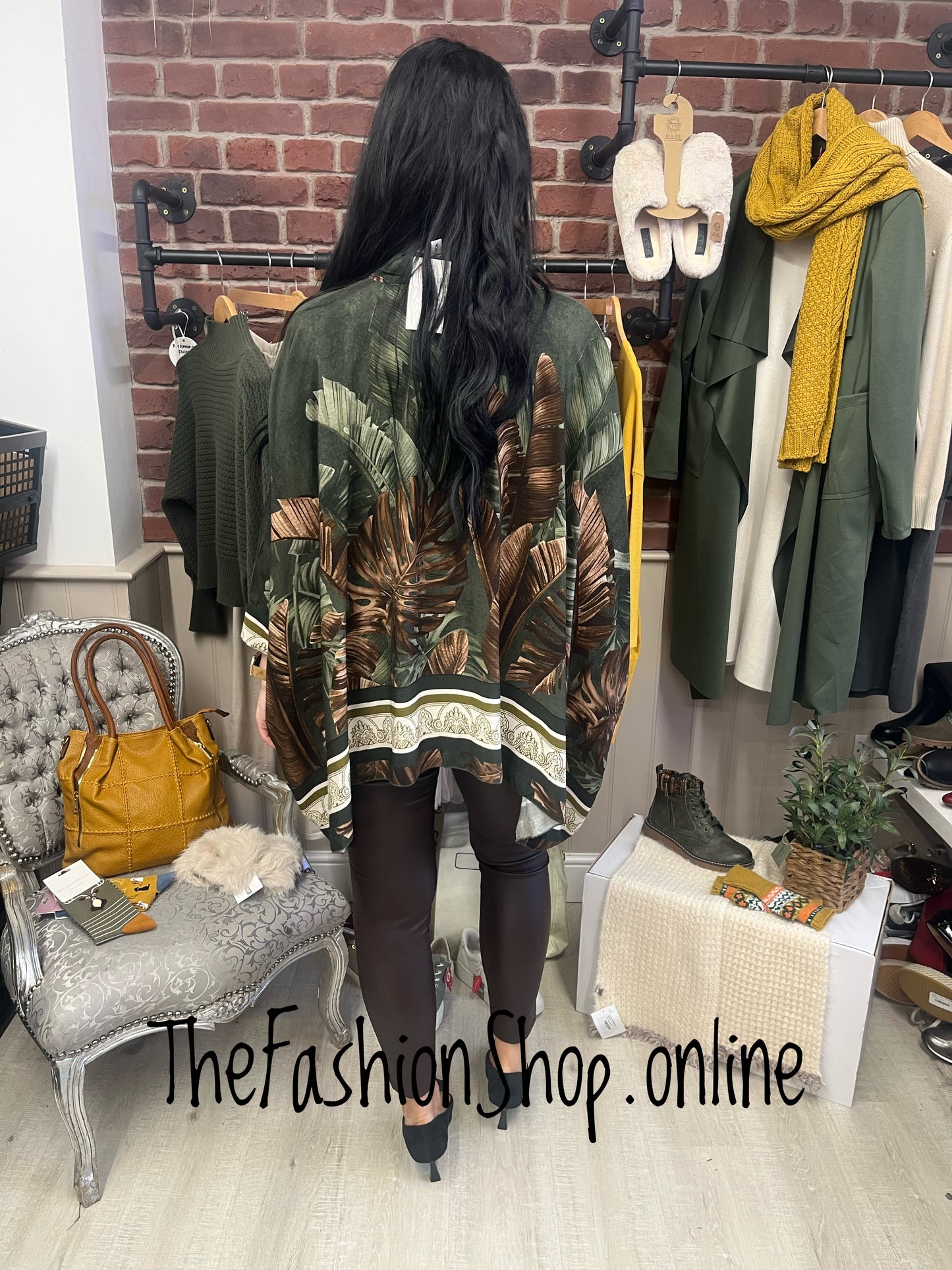 Kara khaki dipped hem leaf shirt 8-18