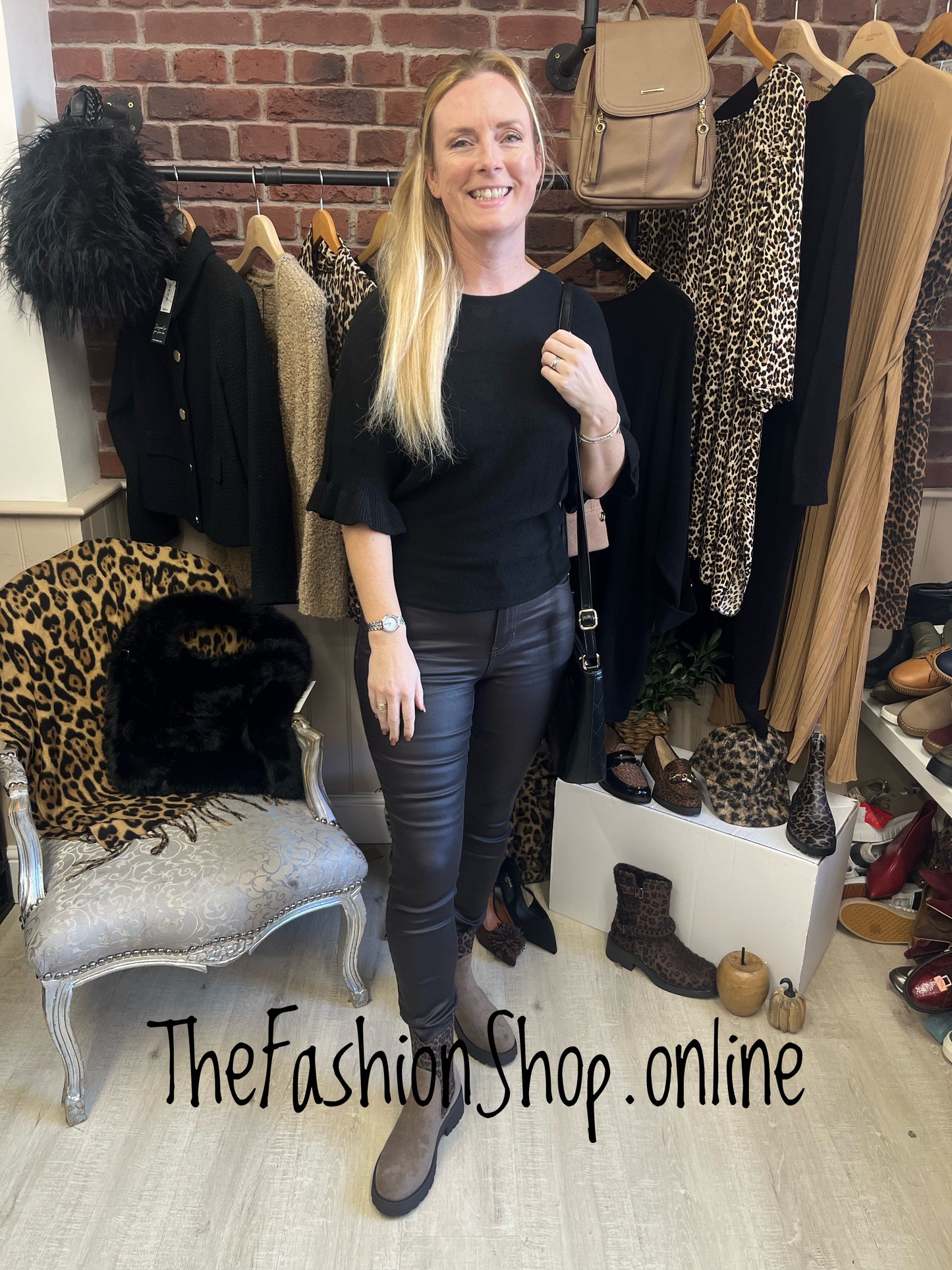 Freya black keyhole jumper 8-14