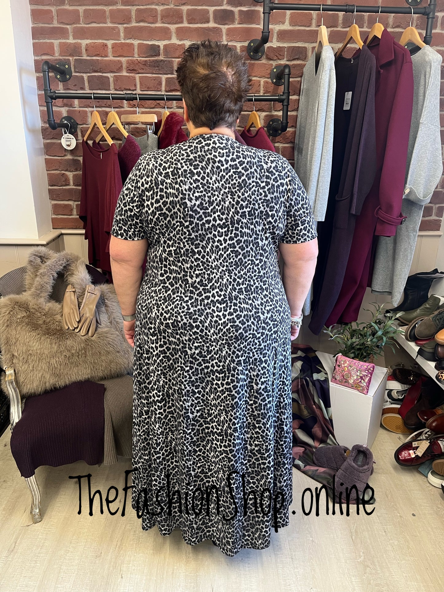 Sasha grey leopard dress 18-24