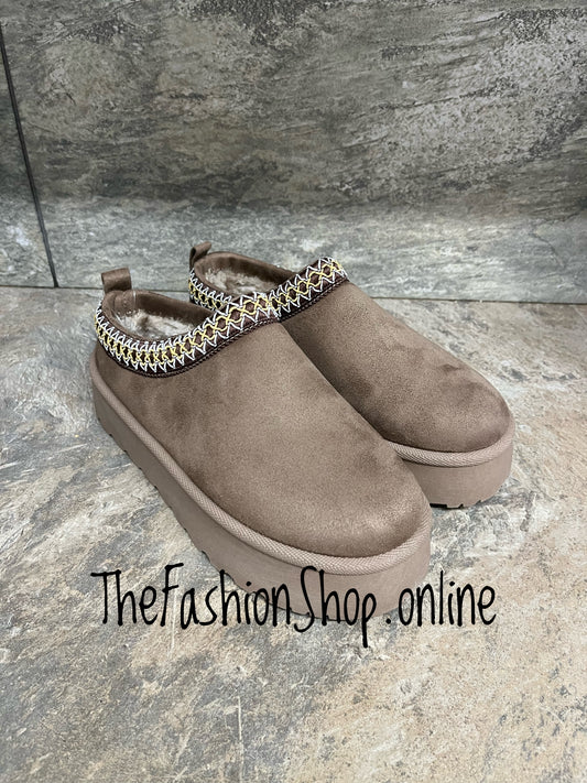 Kimora brown cosy mules sizes 4-8 (37-41)