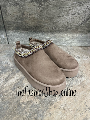 Kimora brown cosy mules sizes 4-8 (37-41)