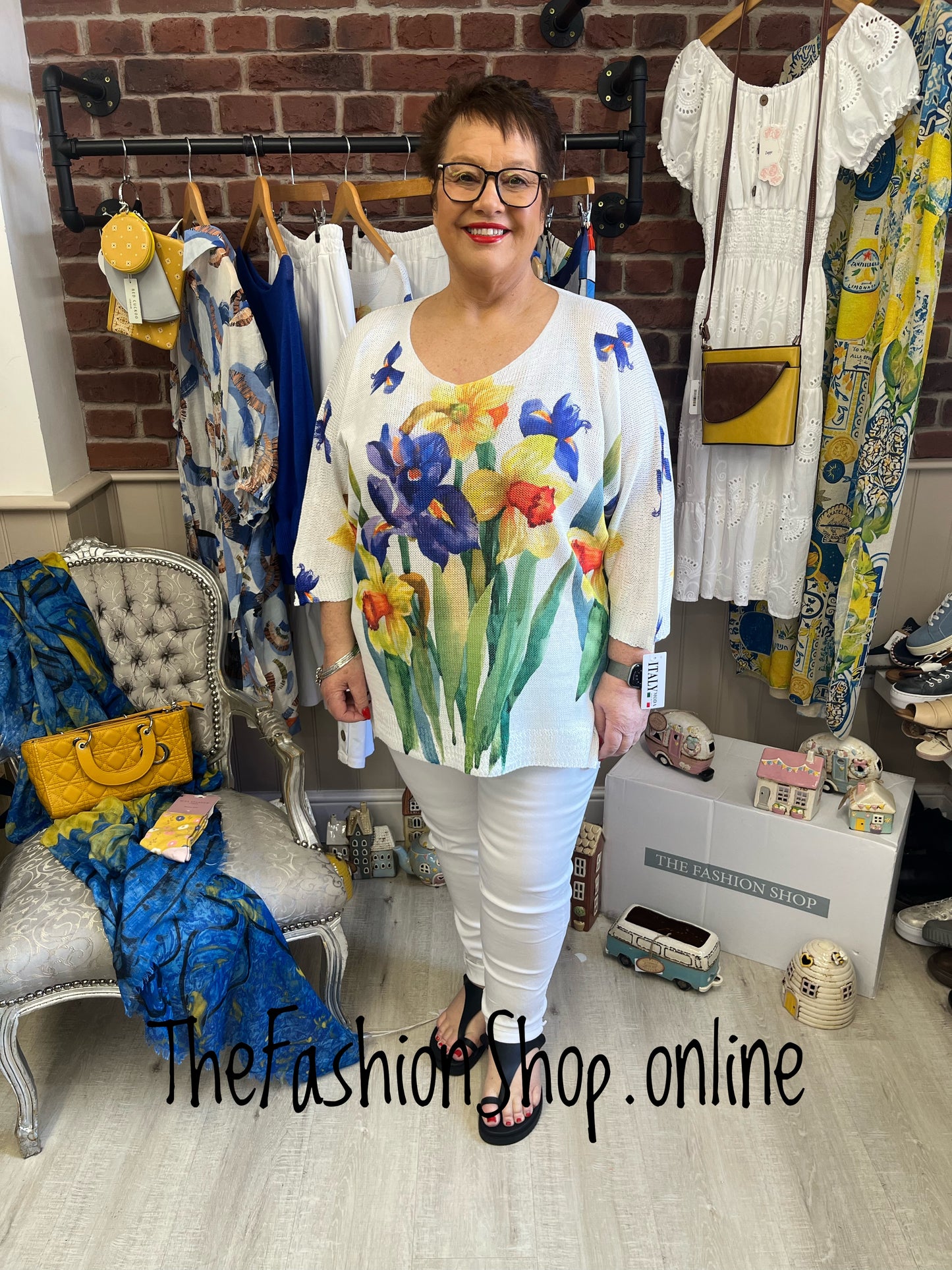 Ashley blue, yellow and green floral knitted top 16-20