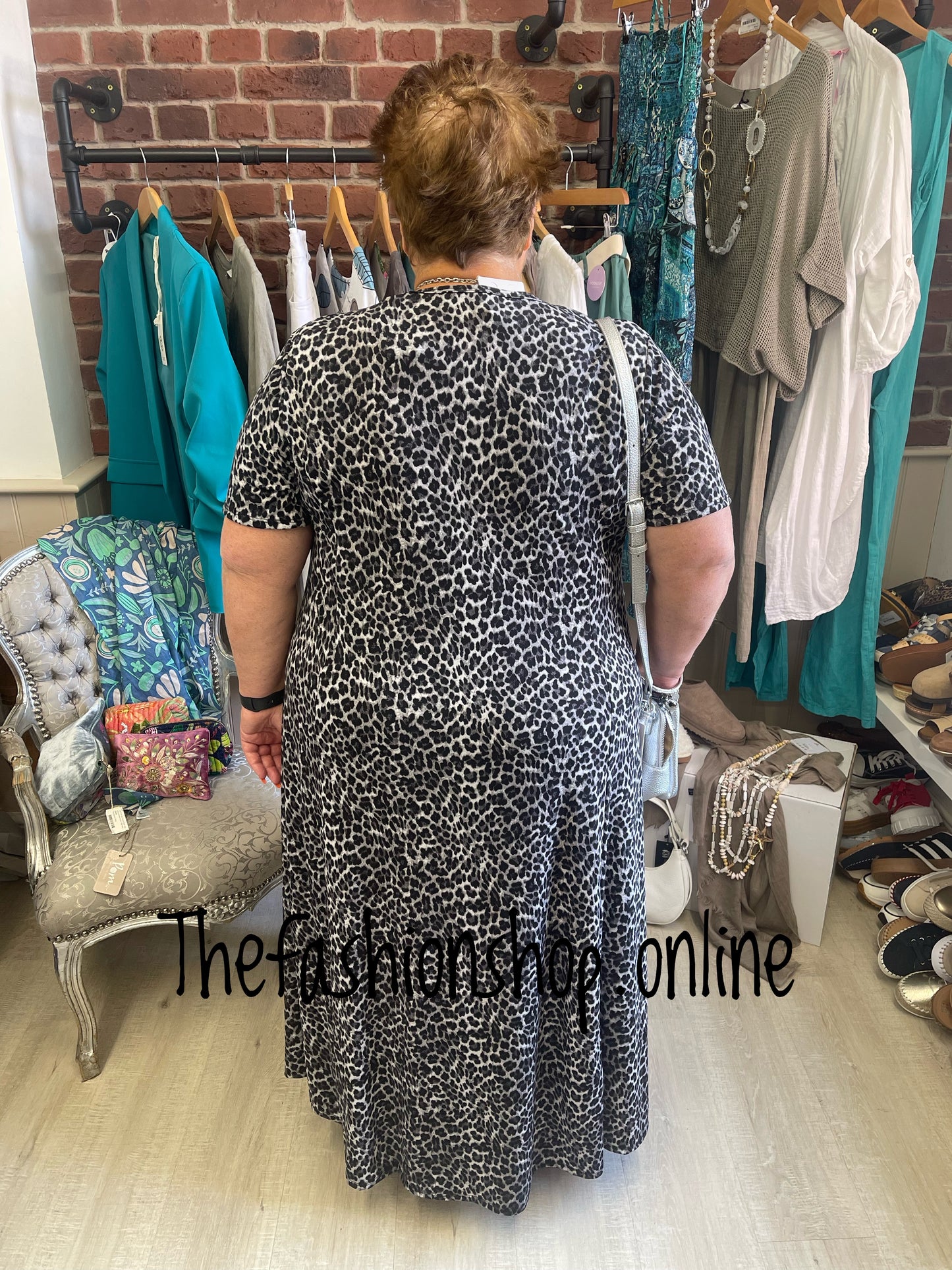 Sasha grey leopard dress 18-24