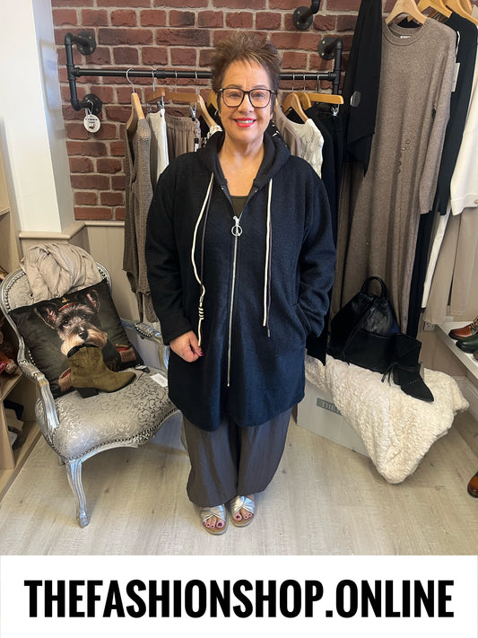 The Mila Coat in Black 16-22