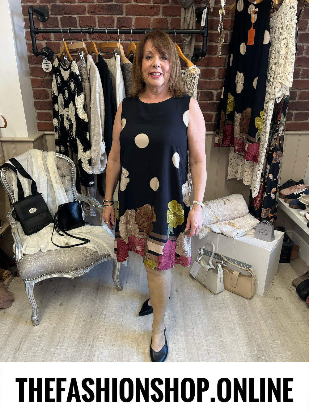Rosie black floral shift dress 8-14