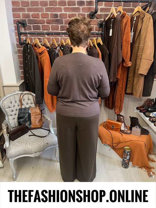 Harlow brown V neck fine knit jumper 14-20