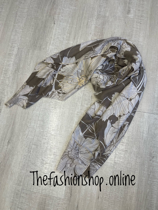 Zelly brown and cream flowers scarf