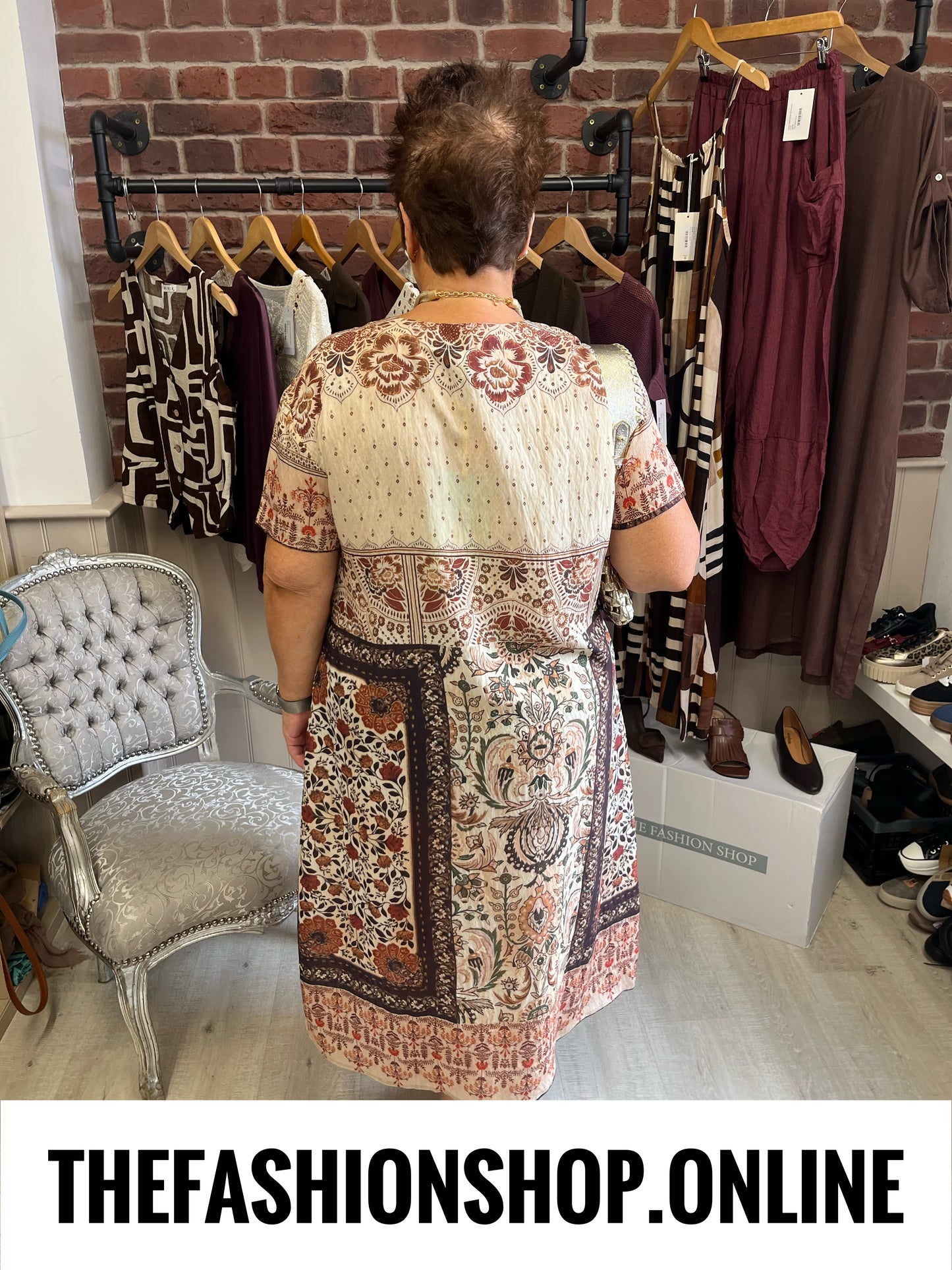 Fly Out antique floral dress 14-20