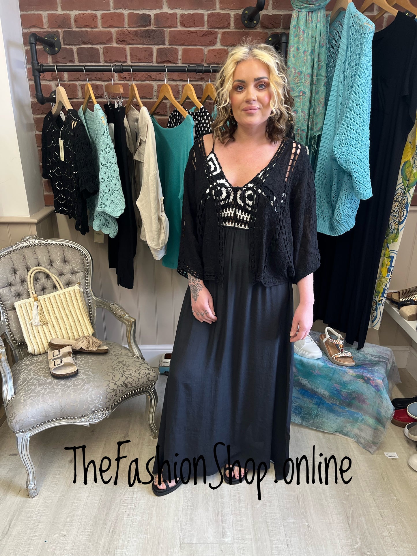 Victoria black lace tie front top 10-18