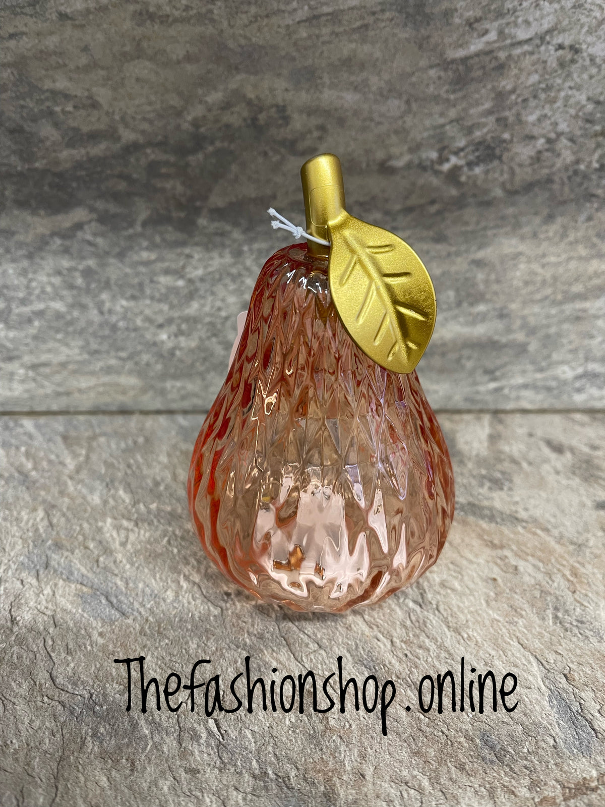 Diamond cut LED small pear in amber