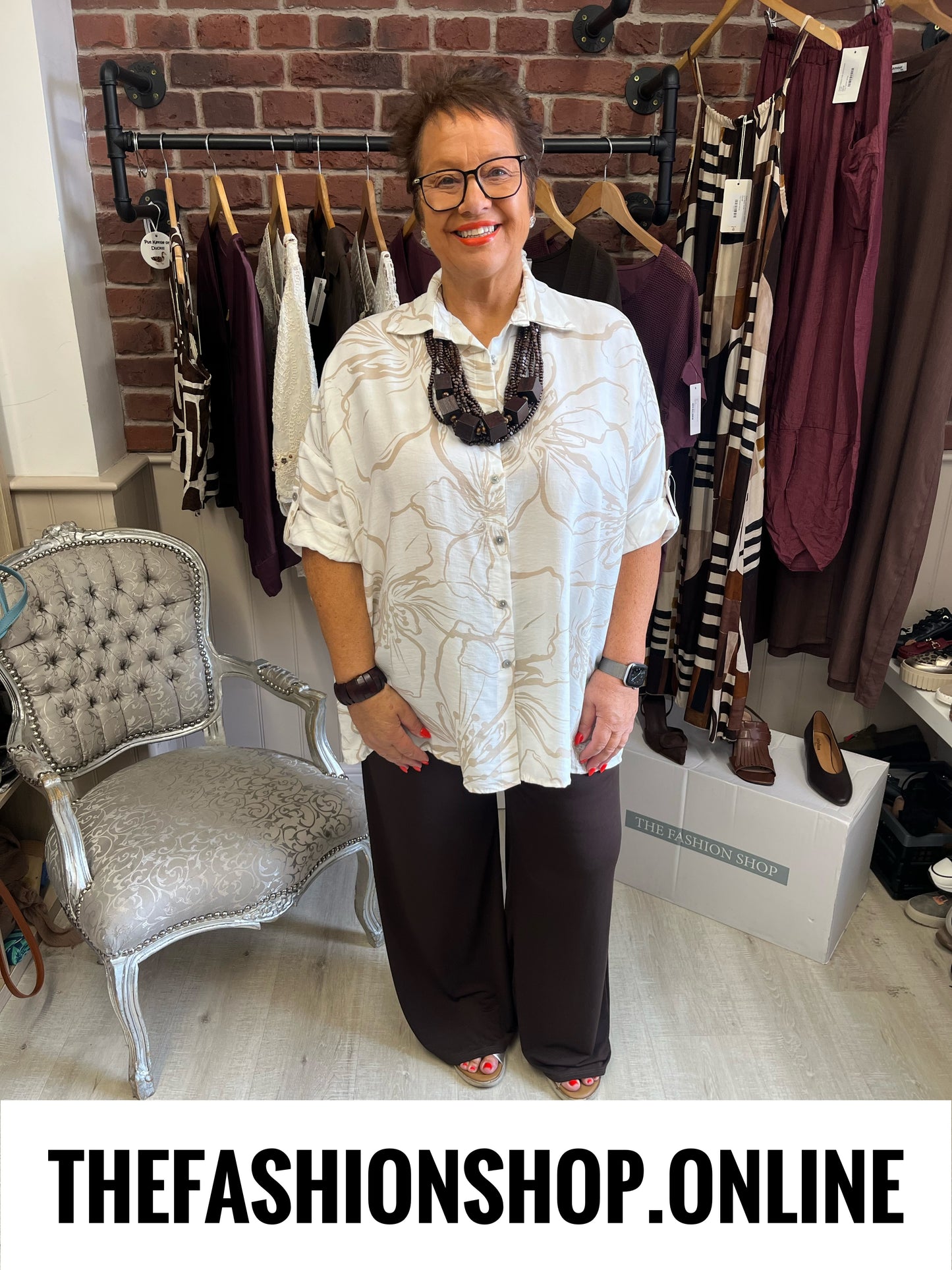 Davina white and beige flowers shirt 16-22