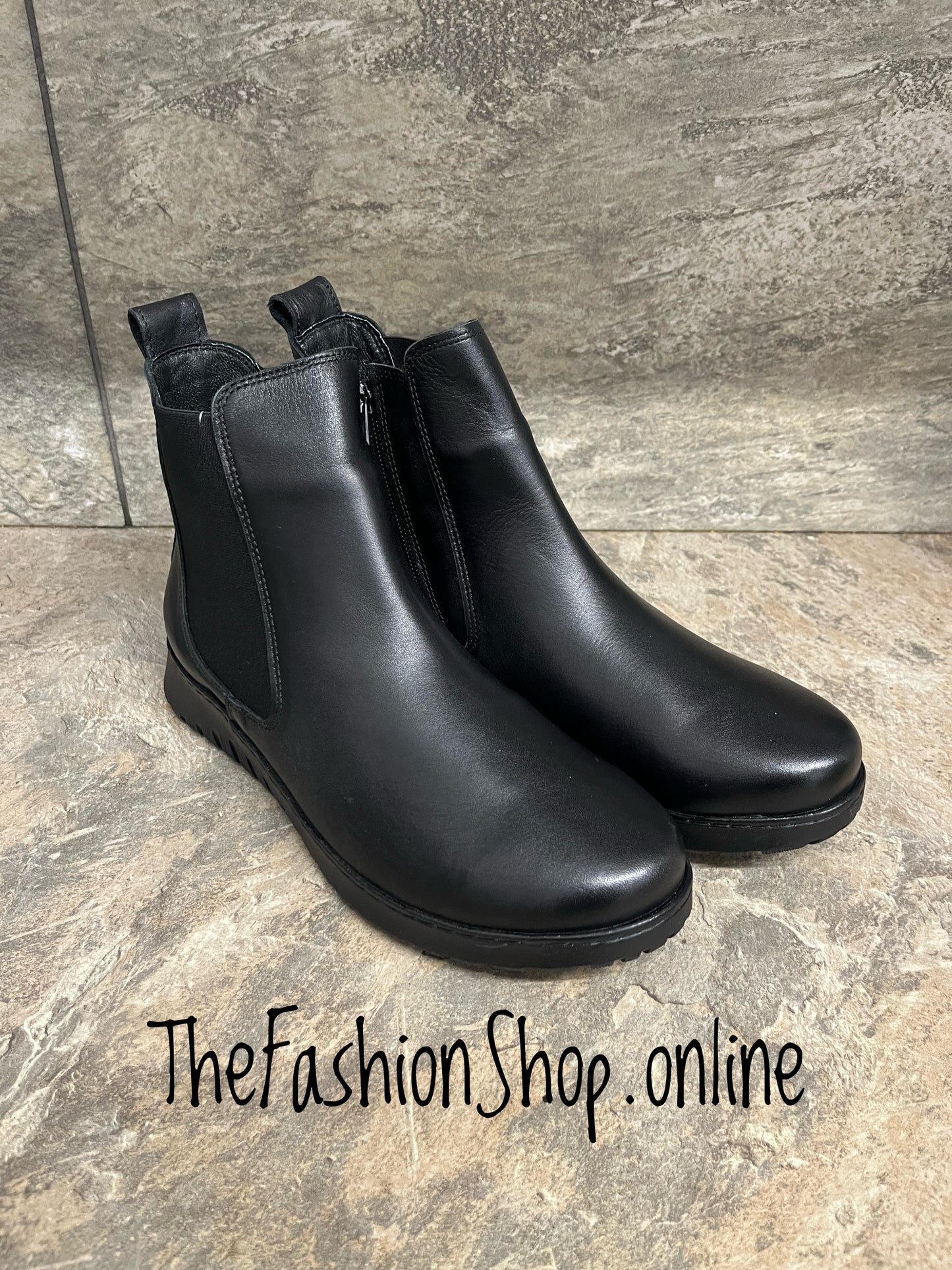 Modella Meadow leather boots in Black sizes 4-8 (37-41)