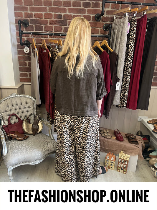 Jada leopard print wide leg trousers 12-22