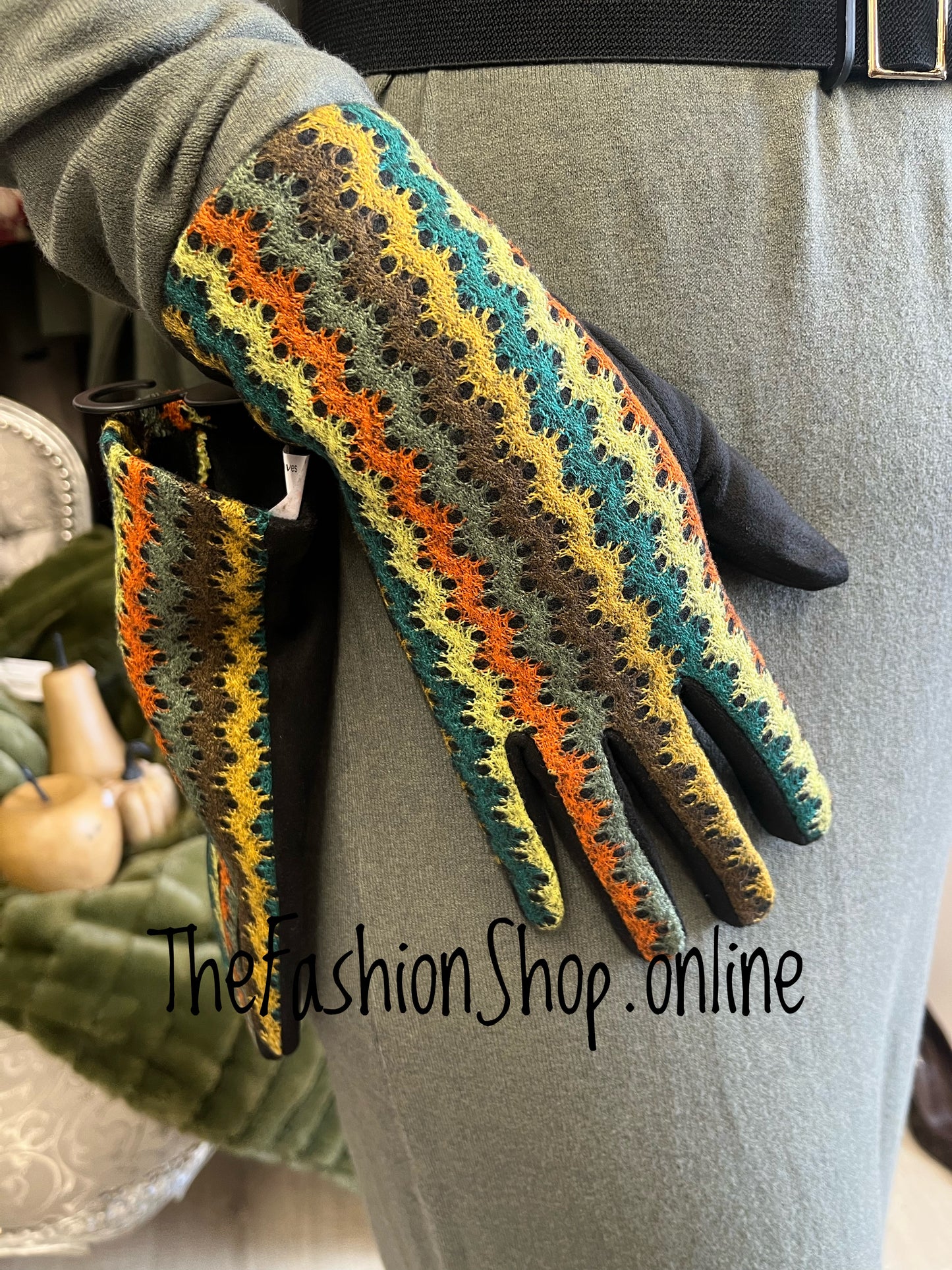 Autumn green lace look gloves