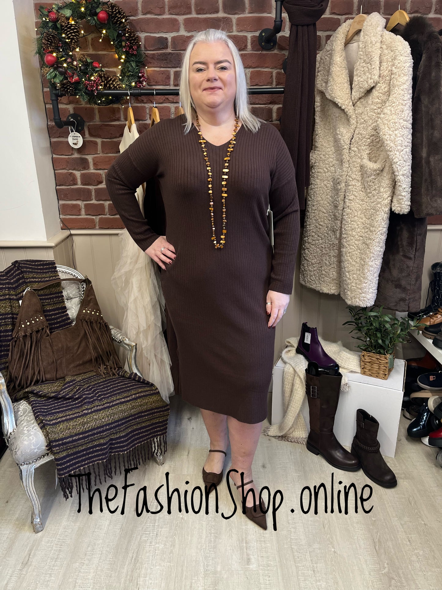 Violet brown V neck ribbed dress 14-18