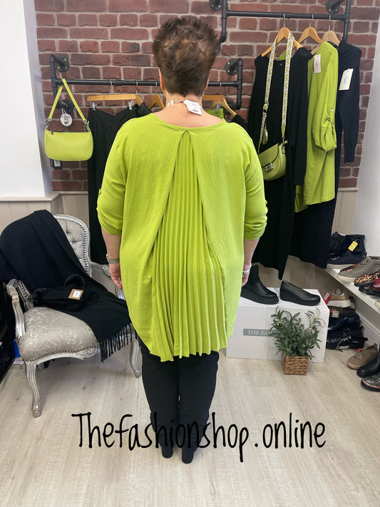 Marilyn green back pleat top 16-22