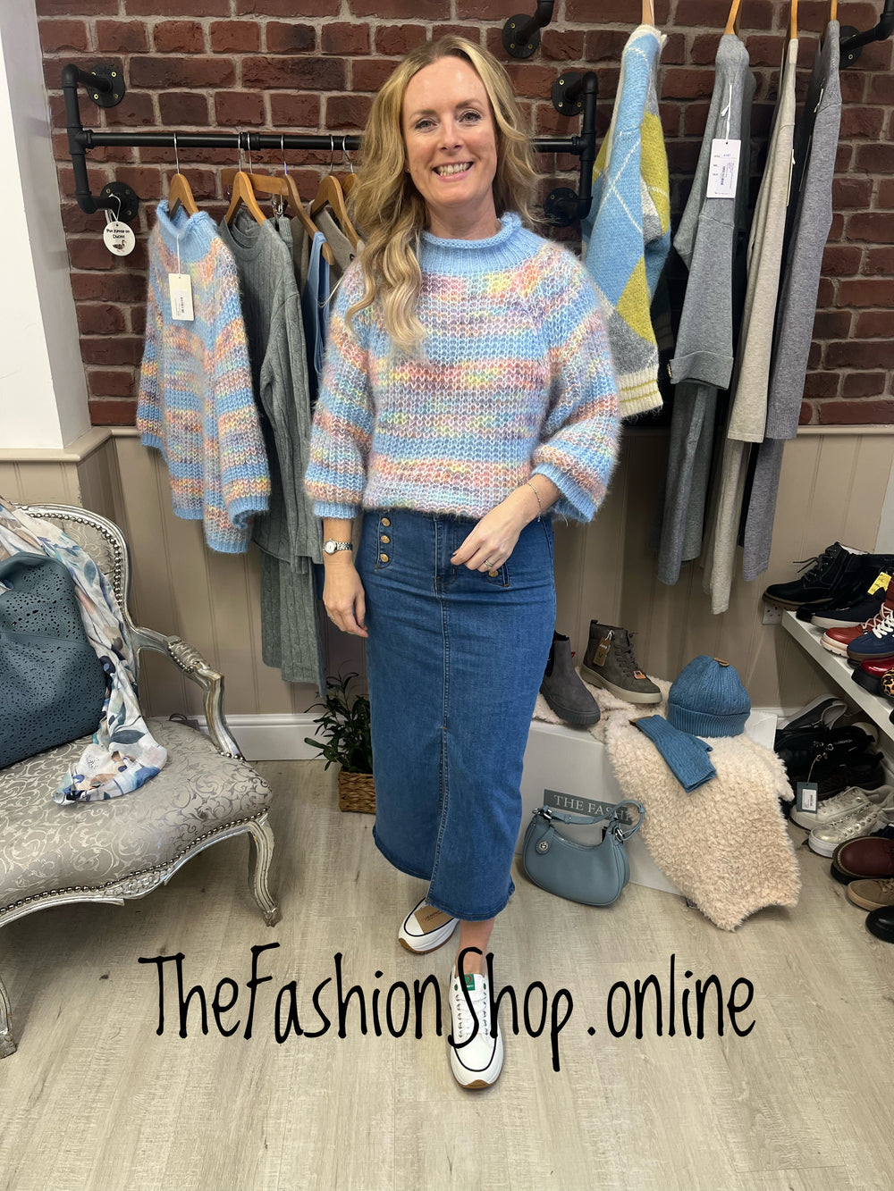 Lyla blue rainbow jumper 8-16
