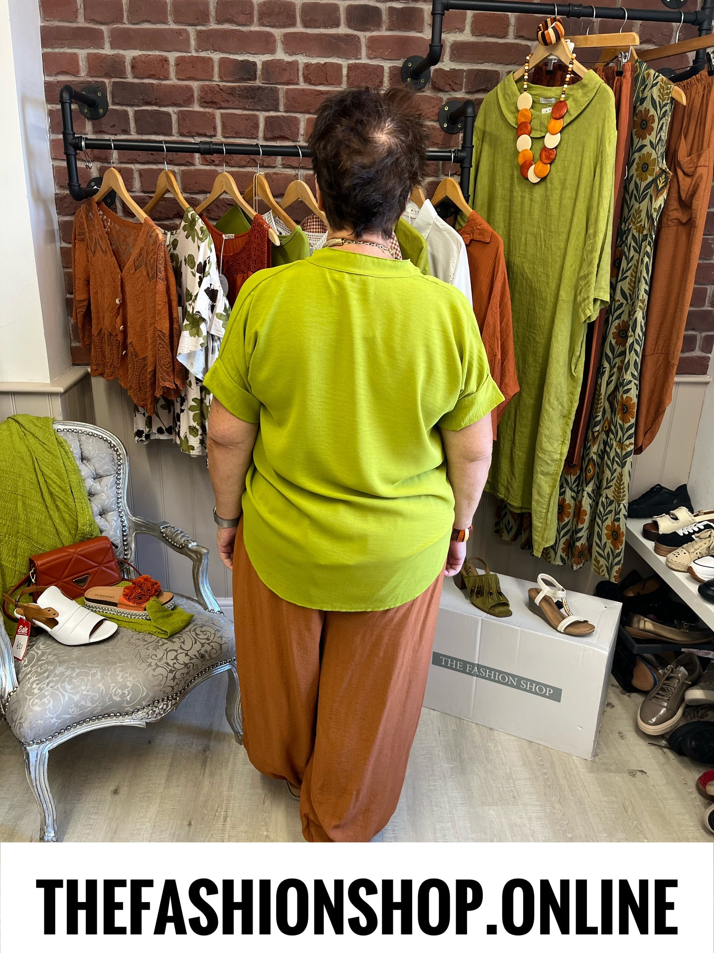 Danielle olive V neck top 14-20