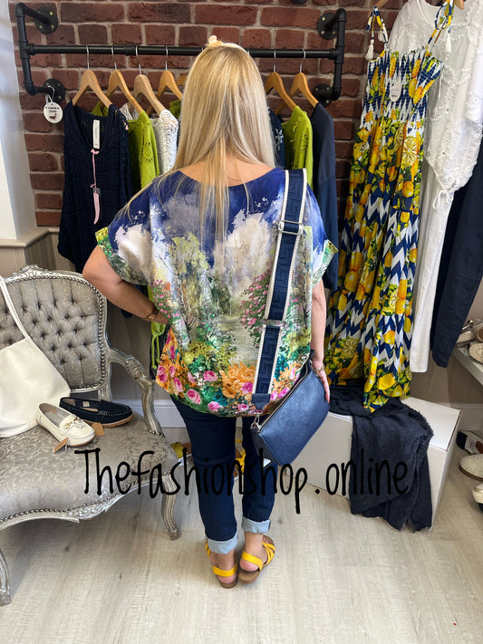 Rose garden top in navy - 12-16