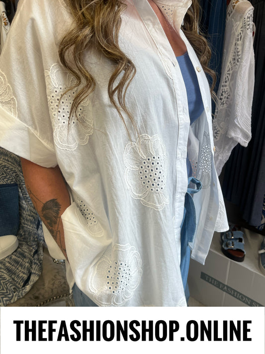 Ivana white embroidered blouse sizes 12-16 and 18-22