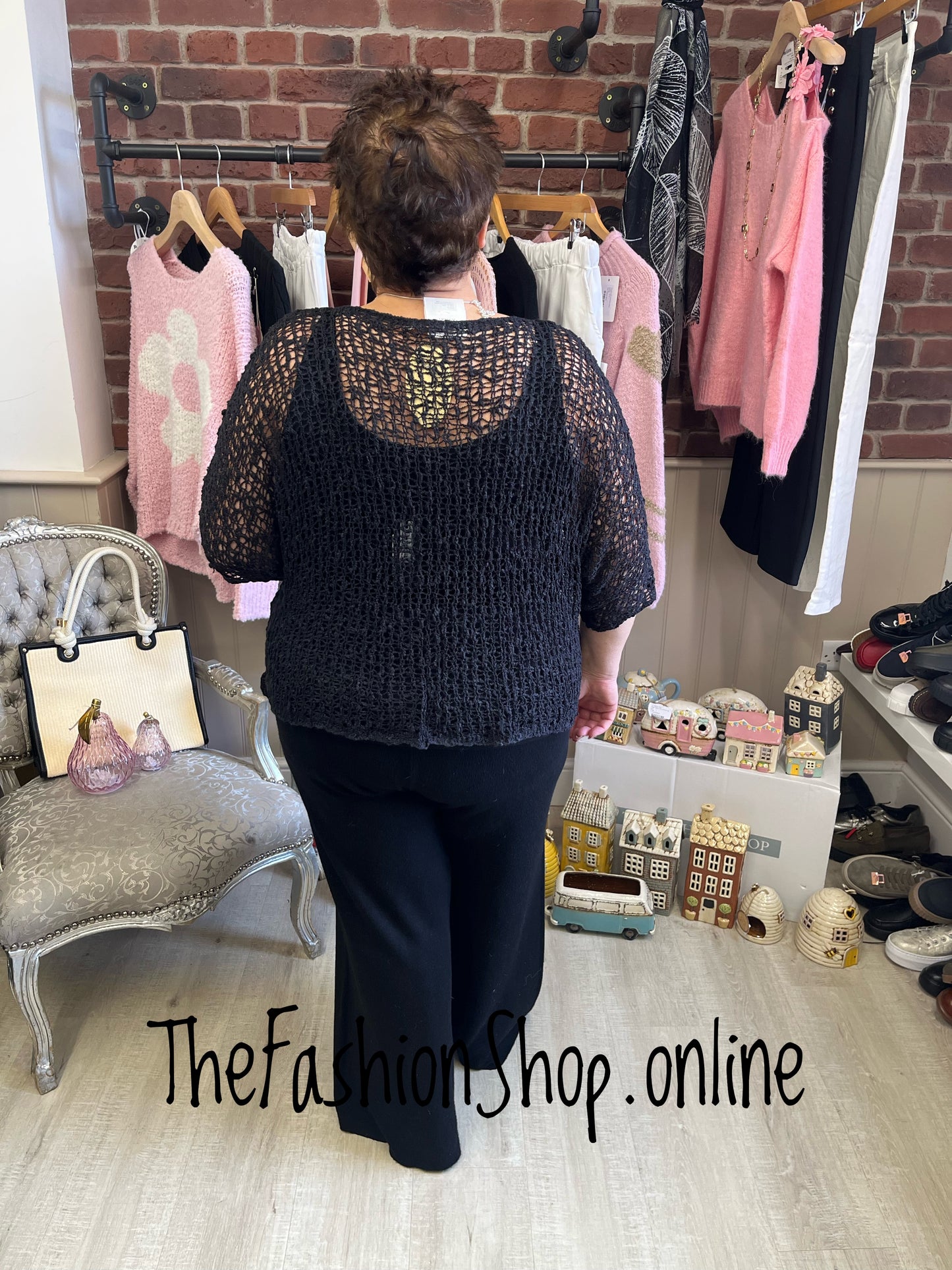 Black popcorn open knit top 10-20