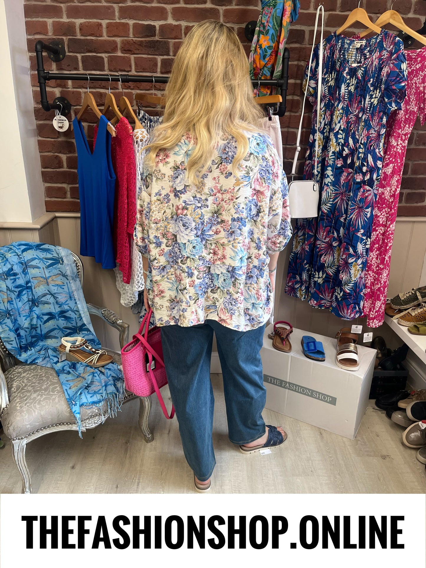 Trinny blue floral tapestry blouse 12-20