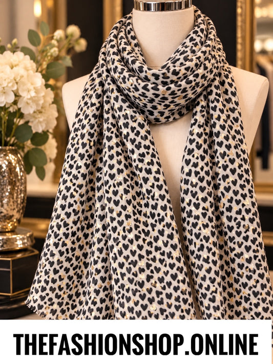 Zelly Black hearts scarf