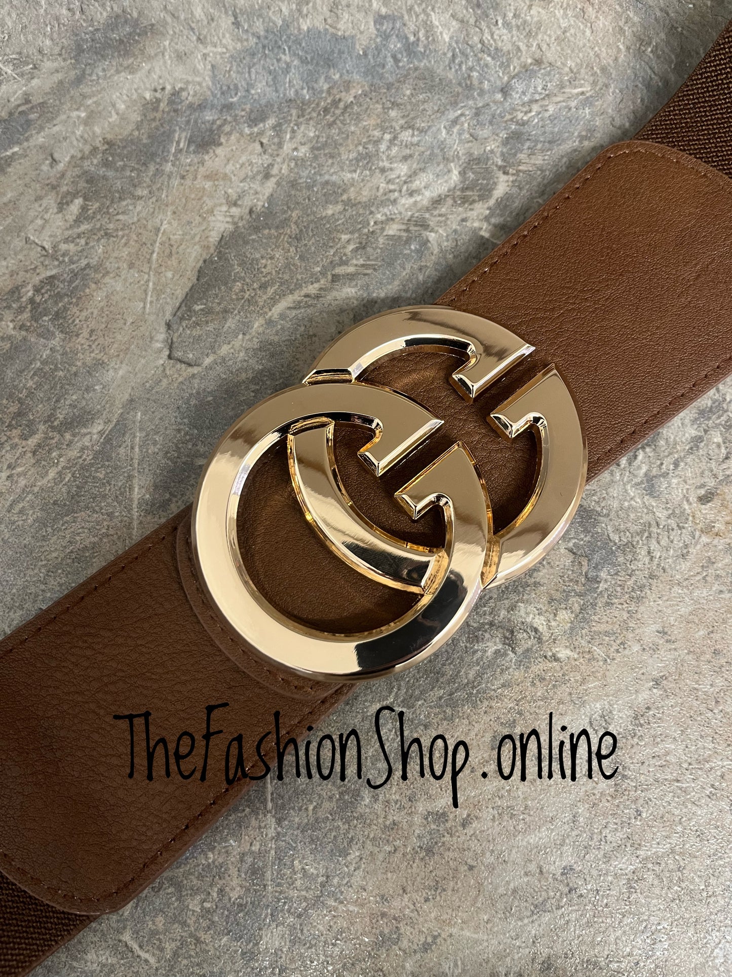 Brown elasticated belt with gold logo buckle