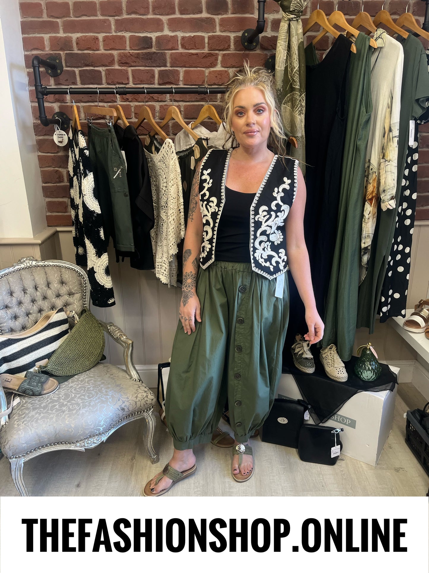 Gina khaki cropped button trousers 8-16