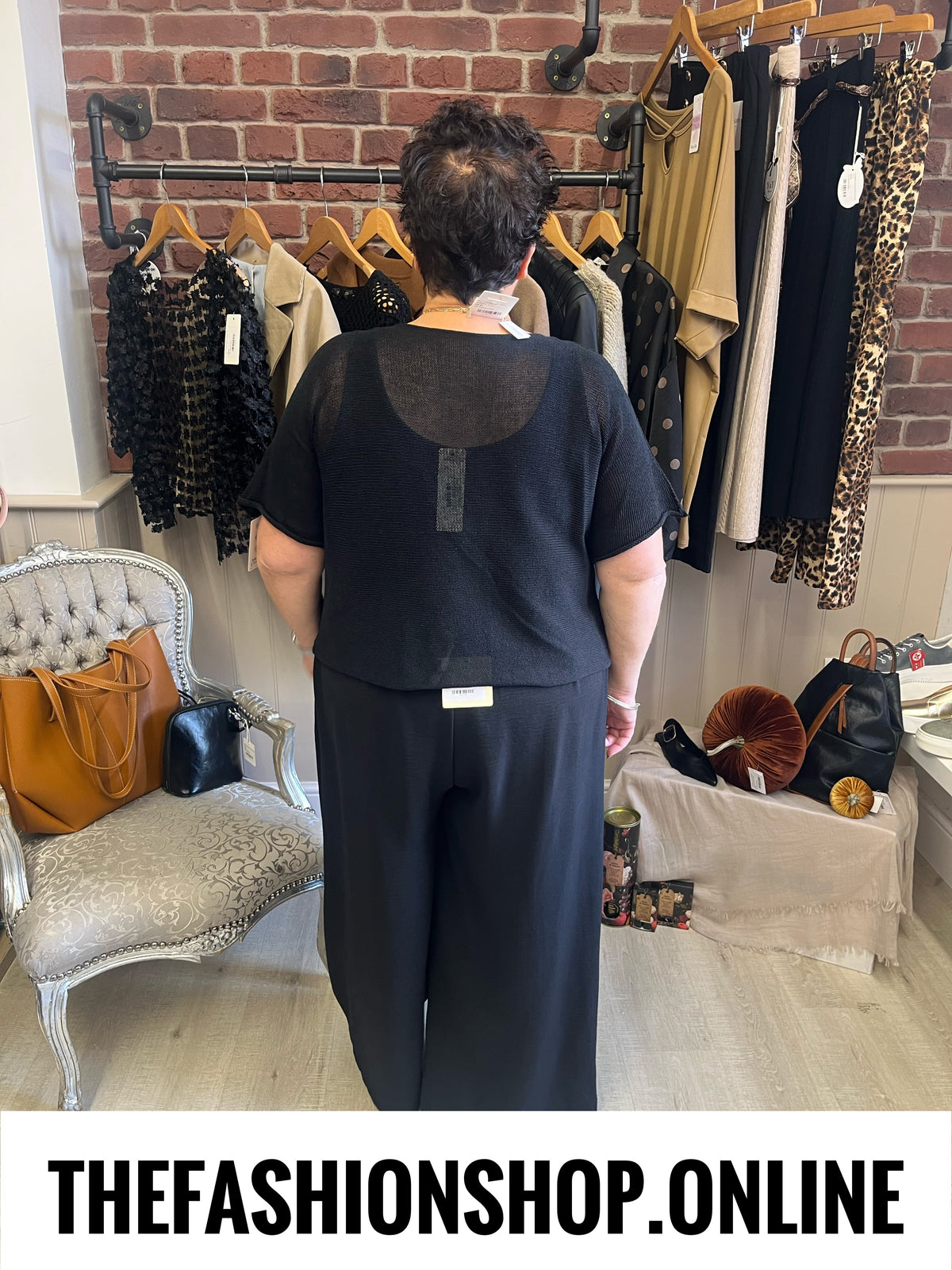 Sammy black fine knit top 10-20