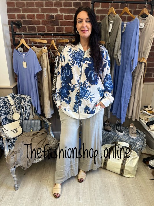 Poppy navy and cream lightweight jacket 16-20