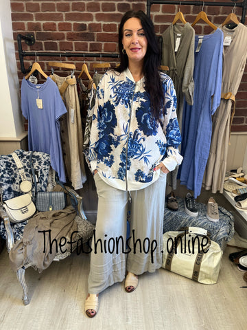 Poppy navy and cream lightweight jacket 16-20