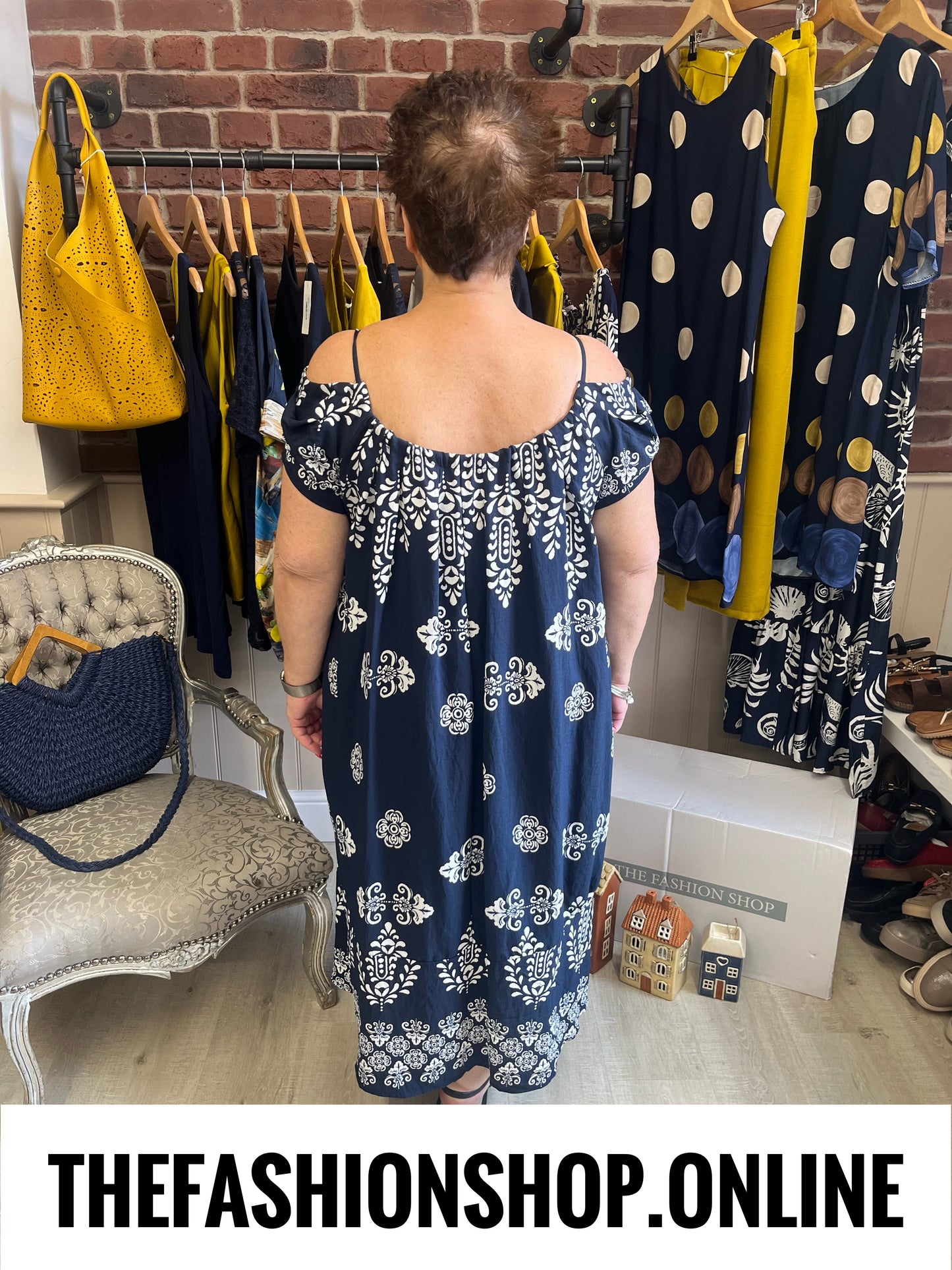 Grace navy print cold shoulder dress 16-24