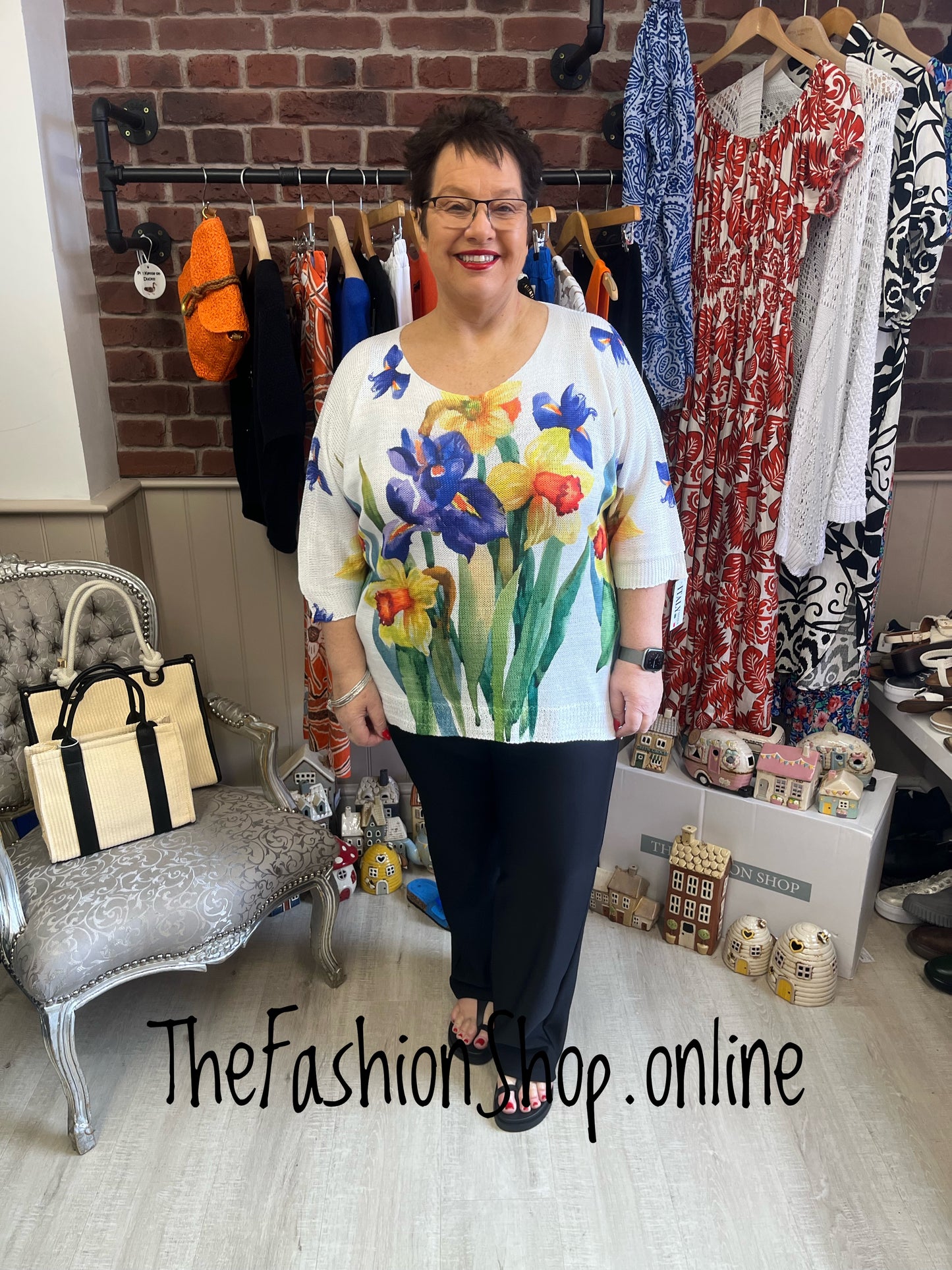 Ashley blue, yellow and green floral knitted top 16-20