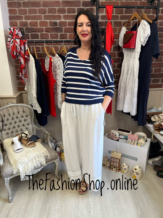Karen navy and white striped V neck top 12-18