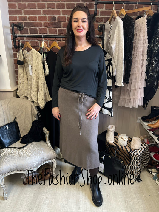 Tia black long sleeve layering top 12-18