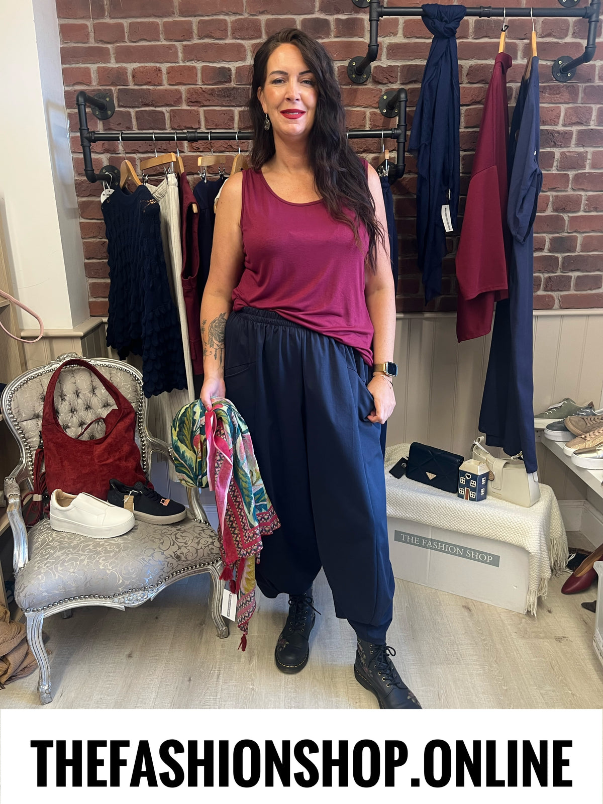 Demi wine vest 16-22