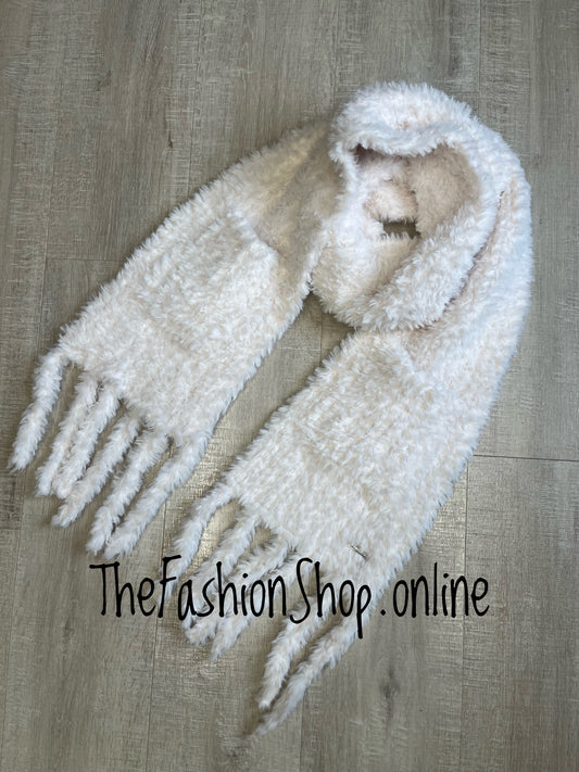 Cream supersoft pocket scarf