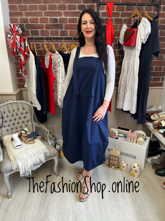 Saskia navy pinafore dress 12-18