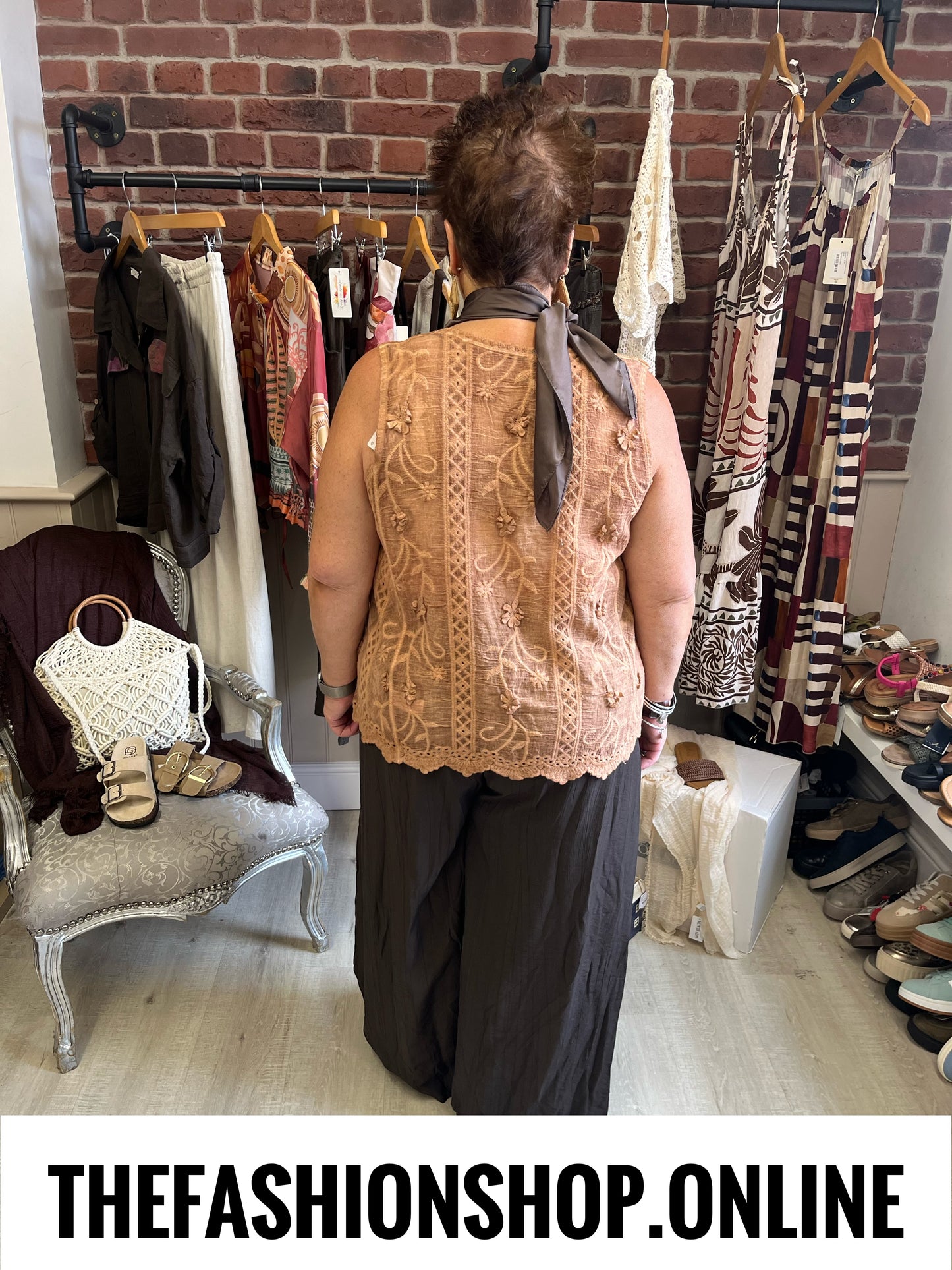 Orla cinnamon sleeveless top 10-16