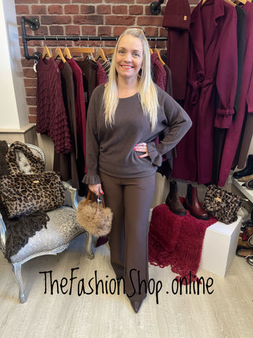 Della brown frill cuff jumper 8-16