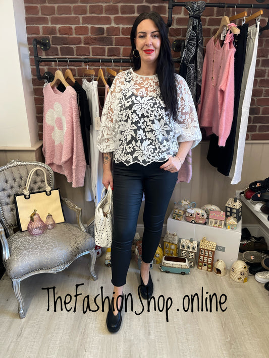 Rosalyn white lace top 12-18