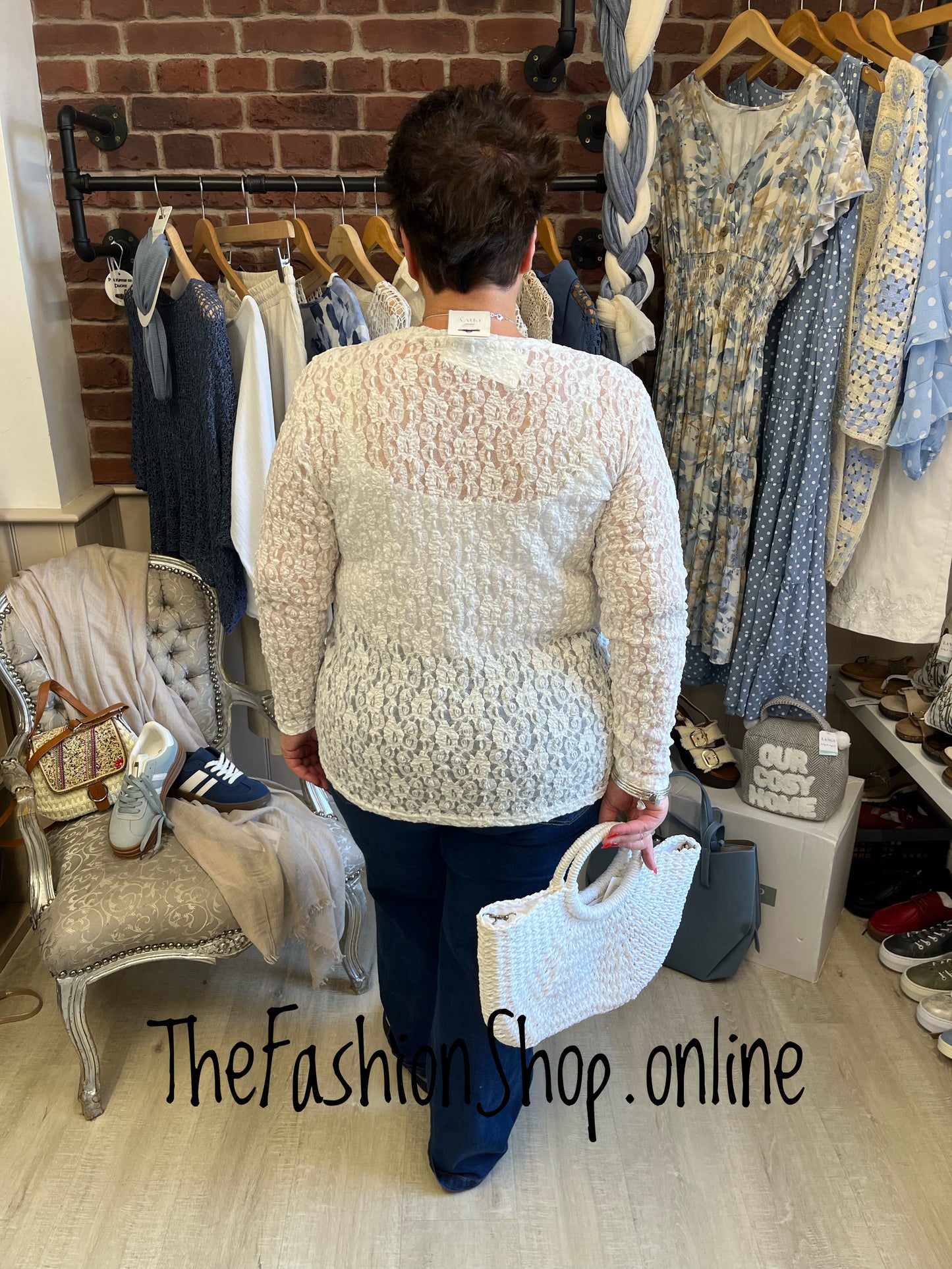 Bonnie white long sleeve lace top 14-20