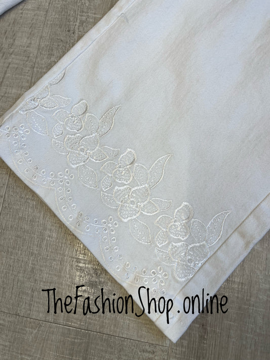 Debbie off white floral hem jeans sizes 10, 12, 14 and 16