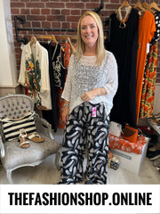 Luna black and white leaf print trousers 14-20