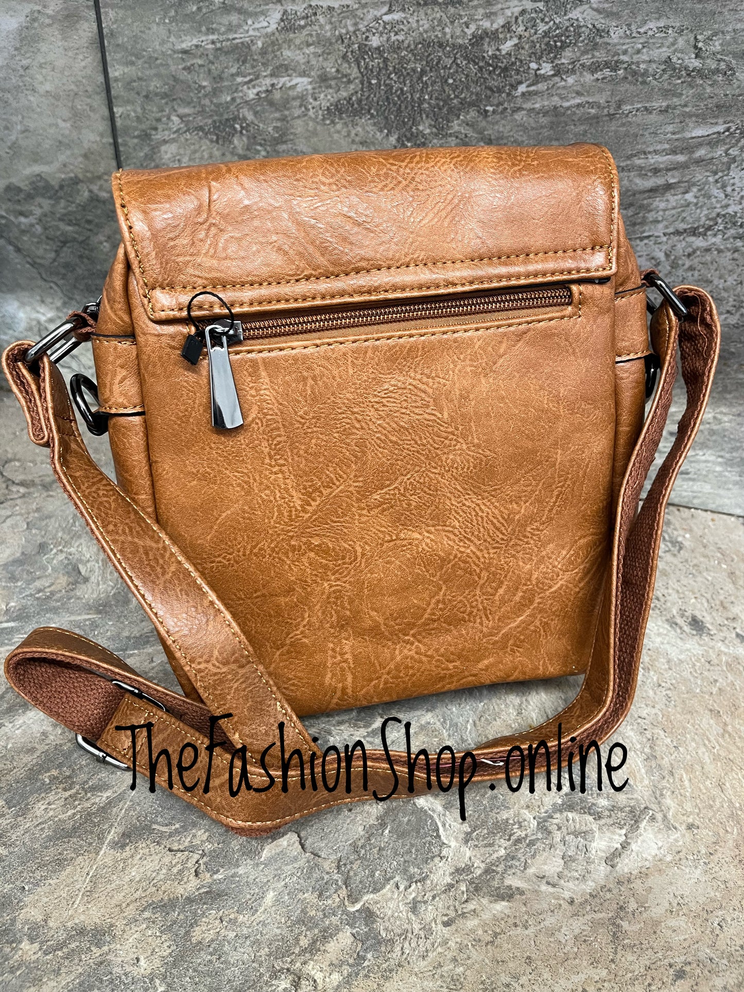 Willow Tan messenger bag