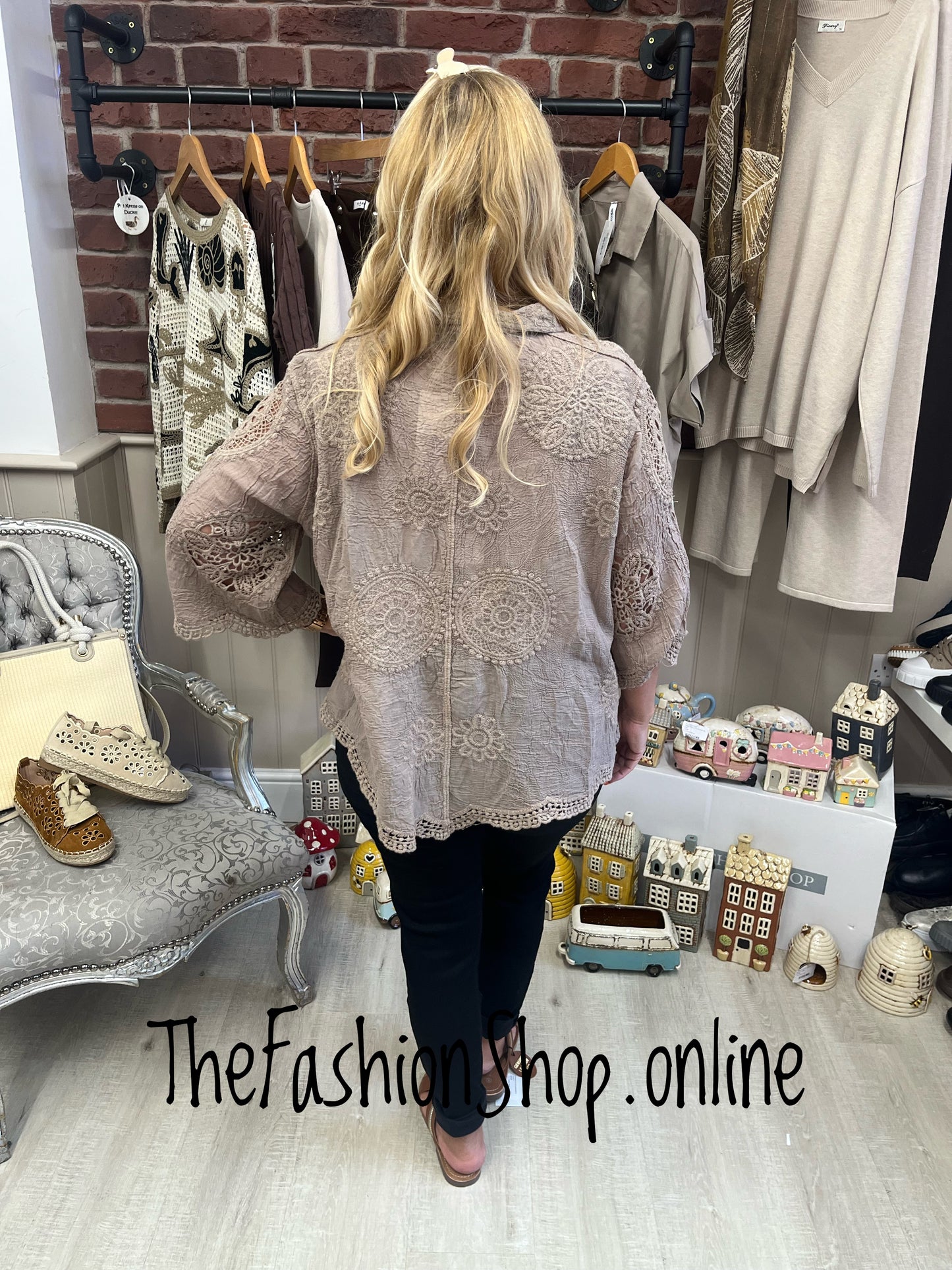 Juliet mocha cut out blouse 8-16