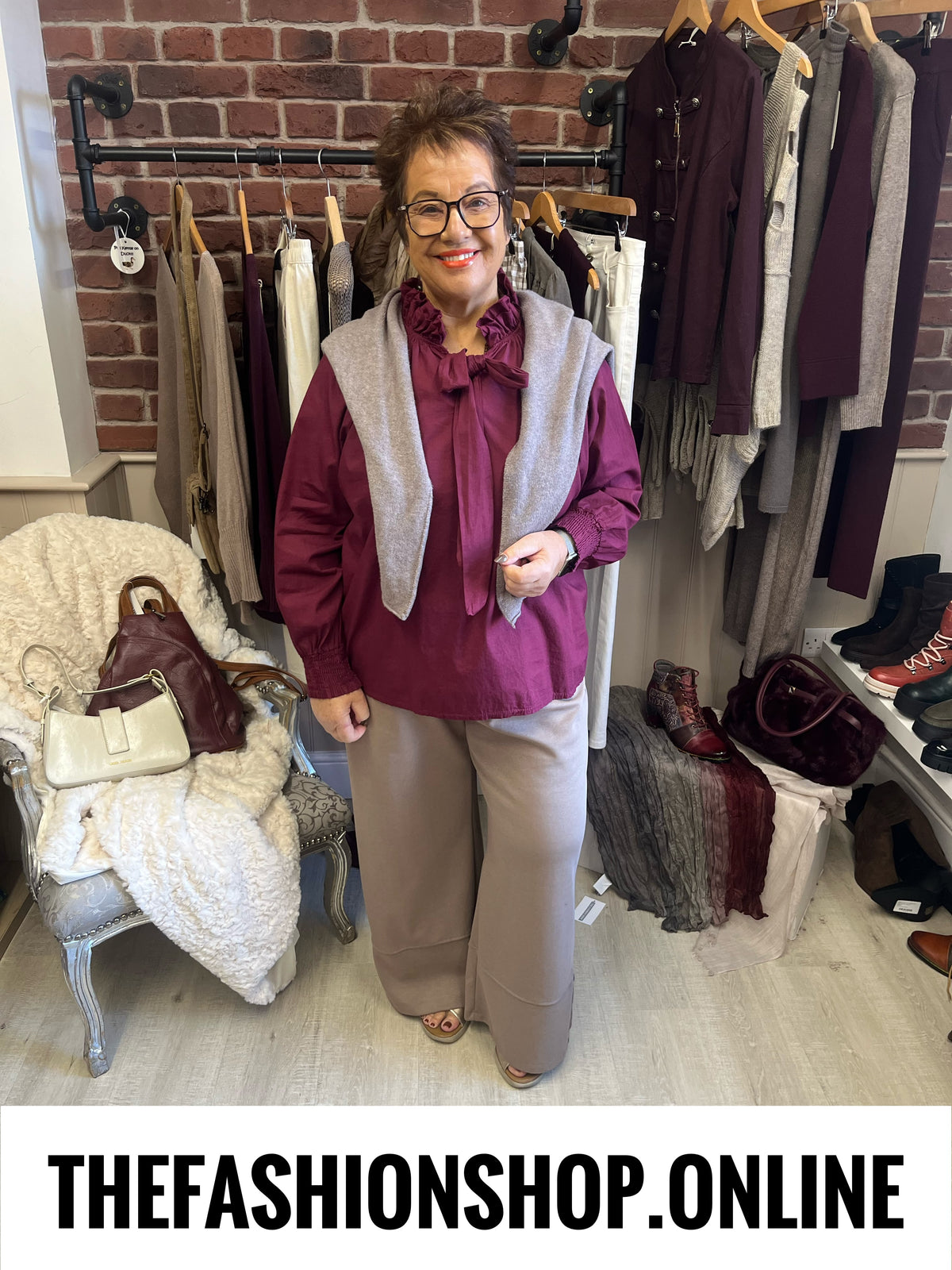 Casey wine tie neck blouse 14-18