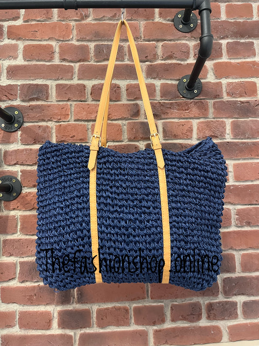 Navy woven straw bag